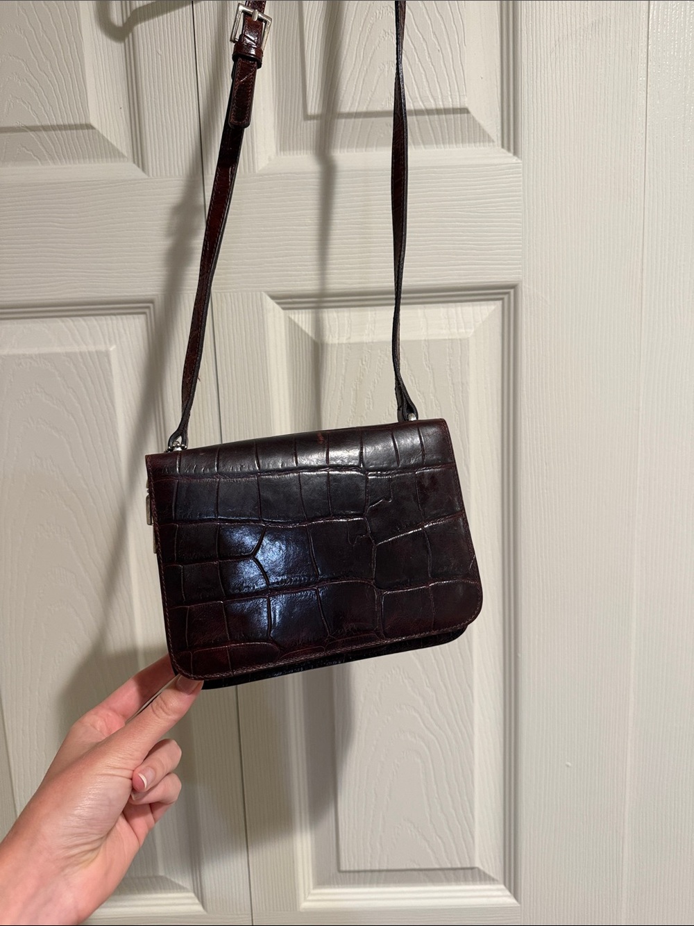 Fossil Vintage Dark Brown Croc-Embossed Crossbody Bag